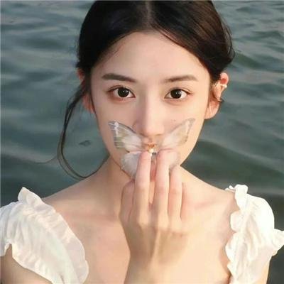 红唇